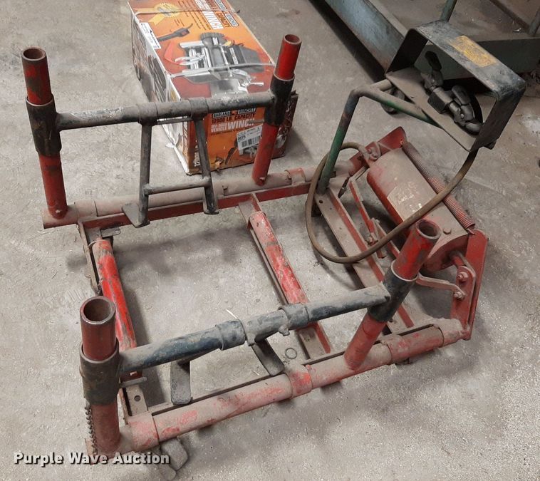 image for item DV9781 Tools