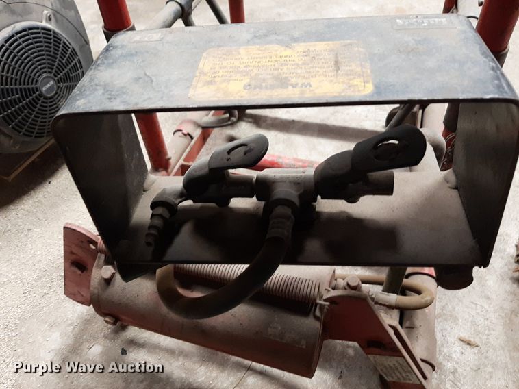 image for item DV9781 Tools