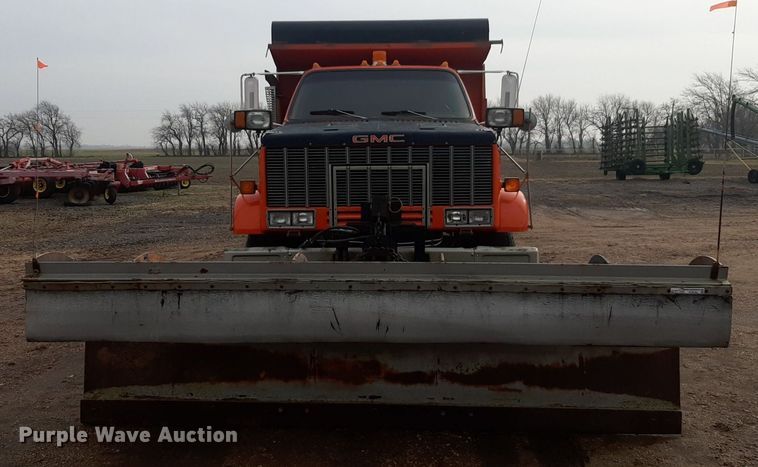 image for item DV9784 1988 GMC Top Kick dump truck