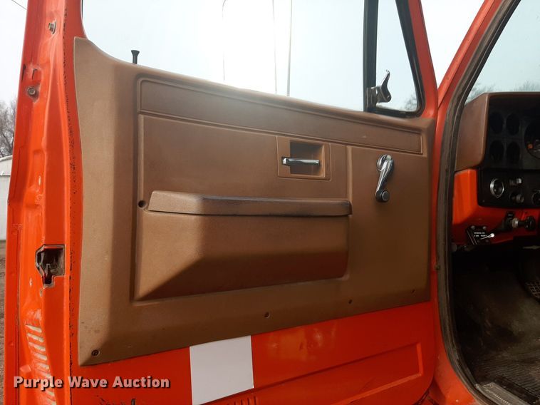 image for item DV9784 1988 GMC Top Kick dump truck