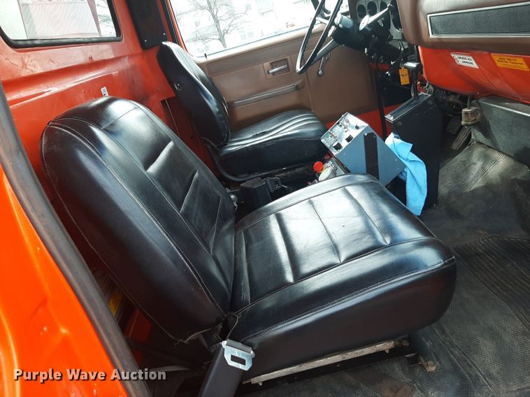 image for item DV9784 1988 GMC Top Kick dump truck