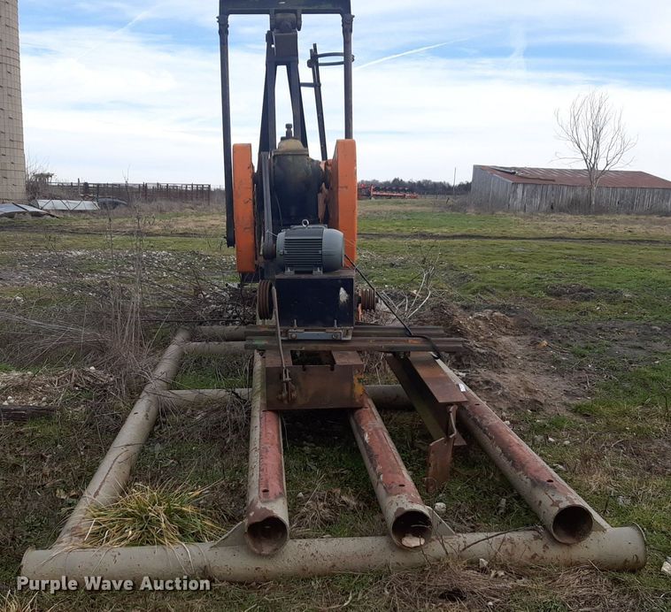 image for item DV9796 Emsco pump jack