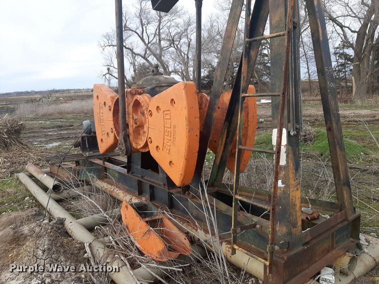 image for item DV9796 Emsco pump jack