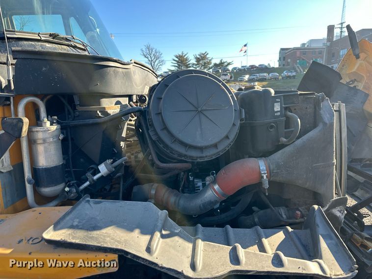 image for item DW2956 2006 International  7400 dump truck