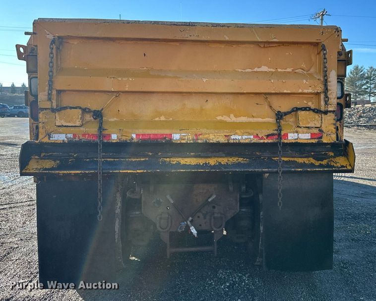 image for item DW2957 2010 Mack GU713 dump truck