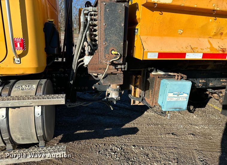 image for item DW2957 2010 Mack GU713 dump truck