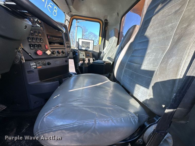 image for item DW2957 2010 Mack GU713 dump truck