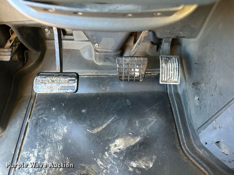 image for item DW2957 2010 Mack GU713 dump truck