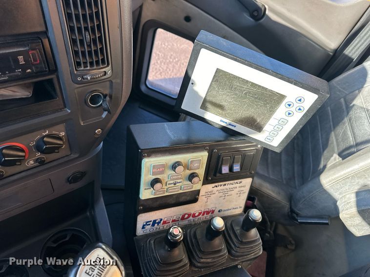 image for item DW2957 2010 Mack GU713 dump truck