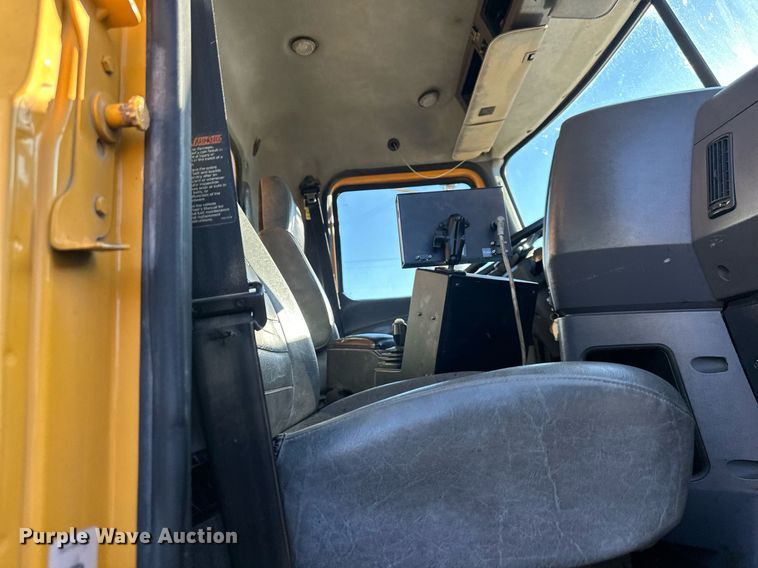 image for item DW2957 2010 Mack GU713 dump truck