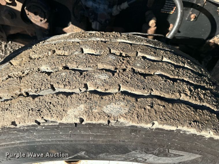 image for item DW2957 2010 Mack GU713 dump truck