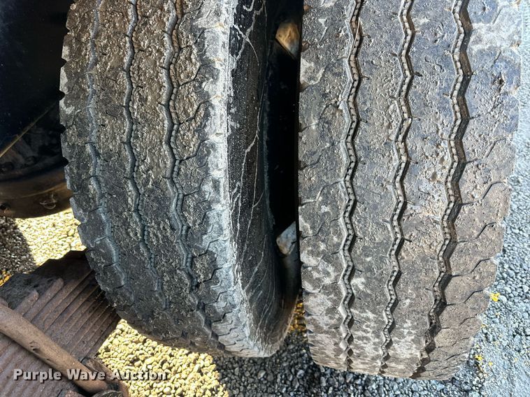 image for item DW2957 2010 Mack GU713 dump truck