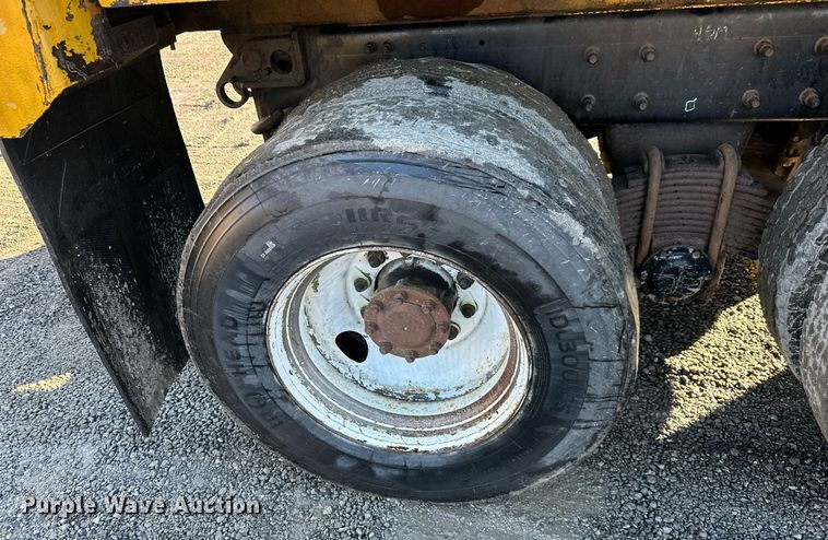 image for item DW2957 2010 Mack GU713 dump truck