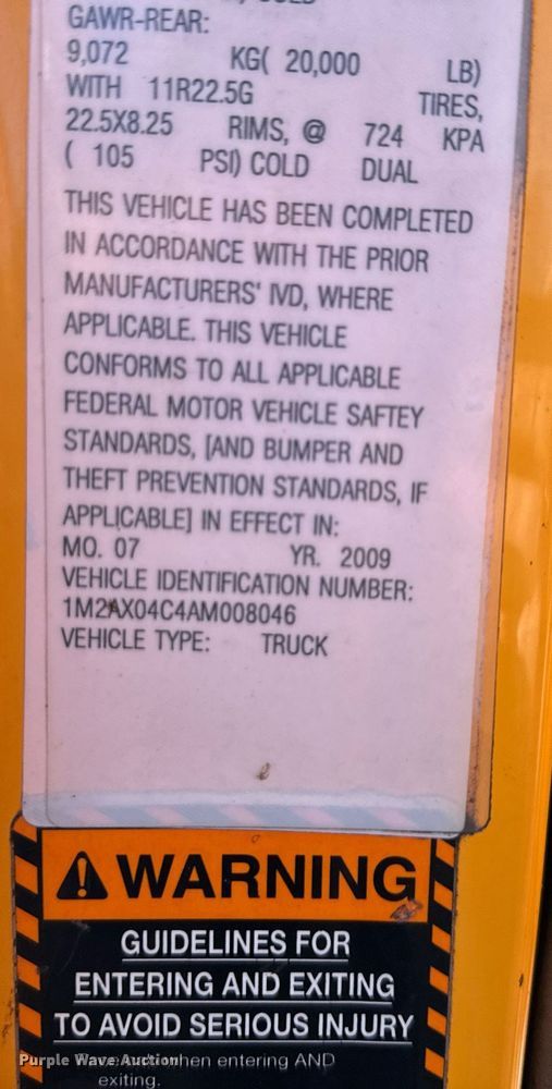 image for item DW2957 2010 Mack GU713 dump truck