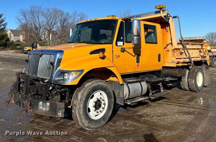 image for item DW2959 2005 International  7400 dump truck