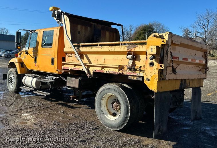 image for item DW2959 2005 International  7400 dump truck