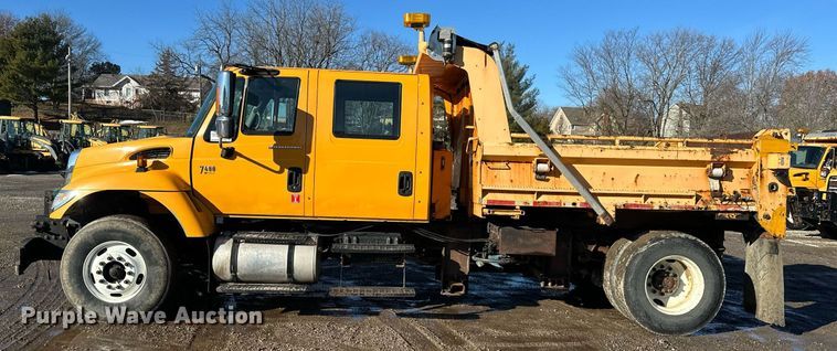 image for item DW2959 2005 International  7400 dump truck