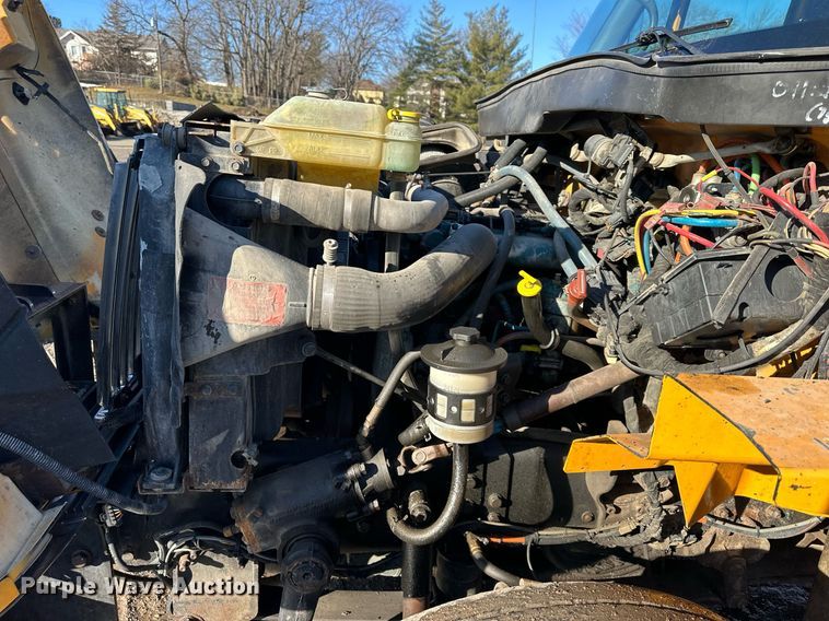 image for item DW2959 2005 International  7400 dump truck