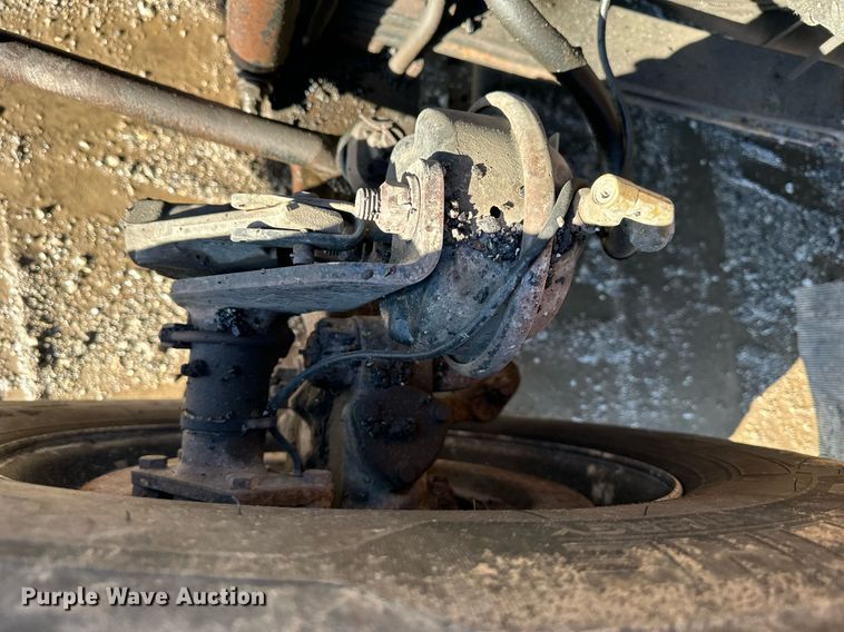 image for item DW2959 2005 International  7400 dump truck