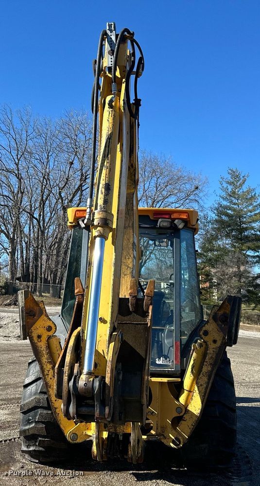 image for item DW2963 2003 John Deere 410G backhoe