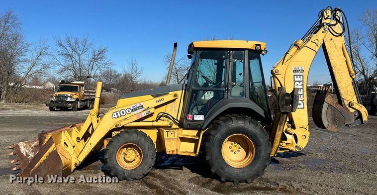 image for item DW2963 2003 John Deere 410G backhoe