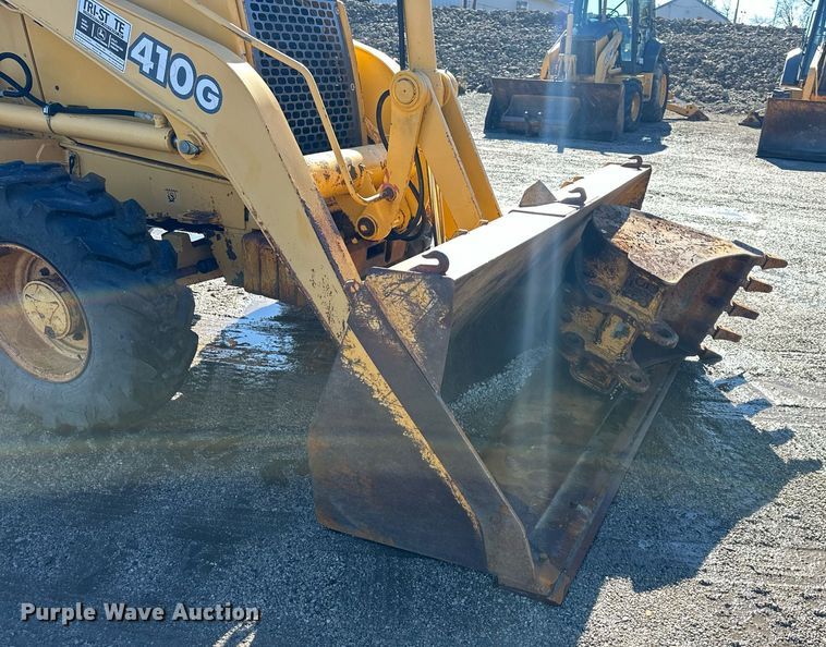 image for item DW2963 2003 John Deere 410G backhoe