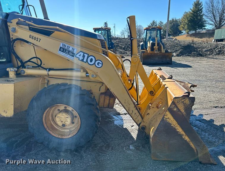 image for item DW2963 2003 John Deere 410G backhoe