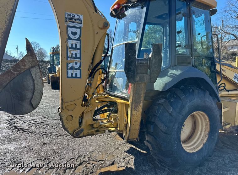 image for item DW2963 2003 John Deere 410G backhoe