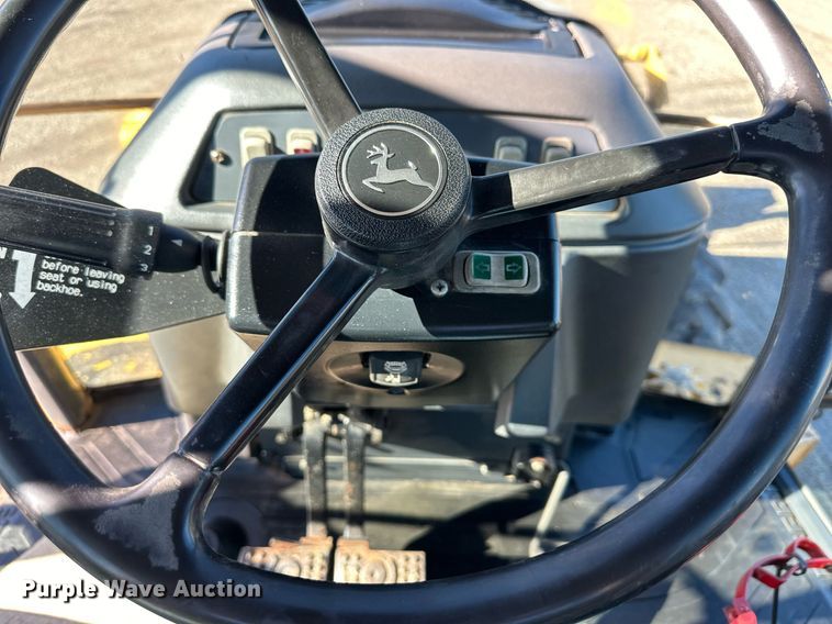 image for item DW2963 2003 John Deere 410G backhoe