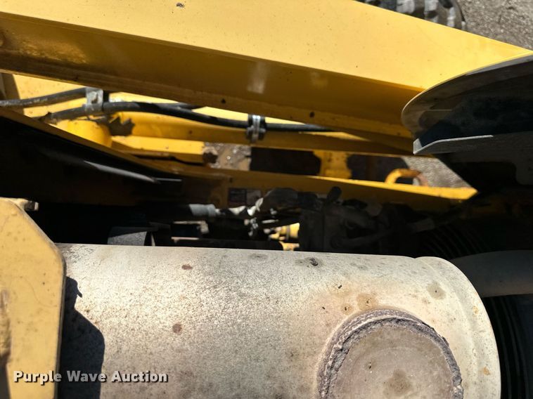 image for item DW2963 2003 John Deere 410G backhoe