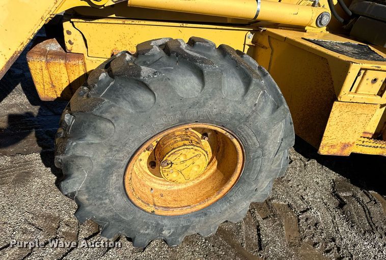 image for item DW2963 2003 John Deere 410G backhoe