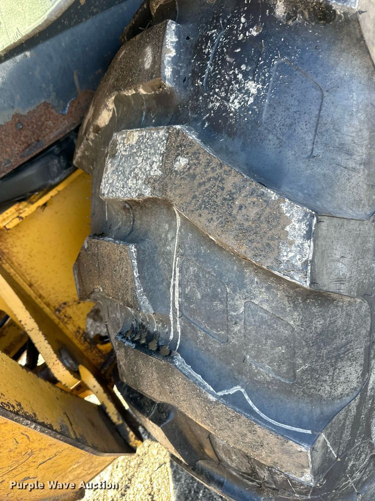 image for item DW2963 2003 John Deere 410G backhoe