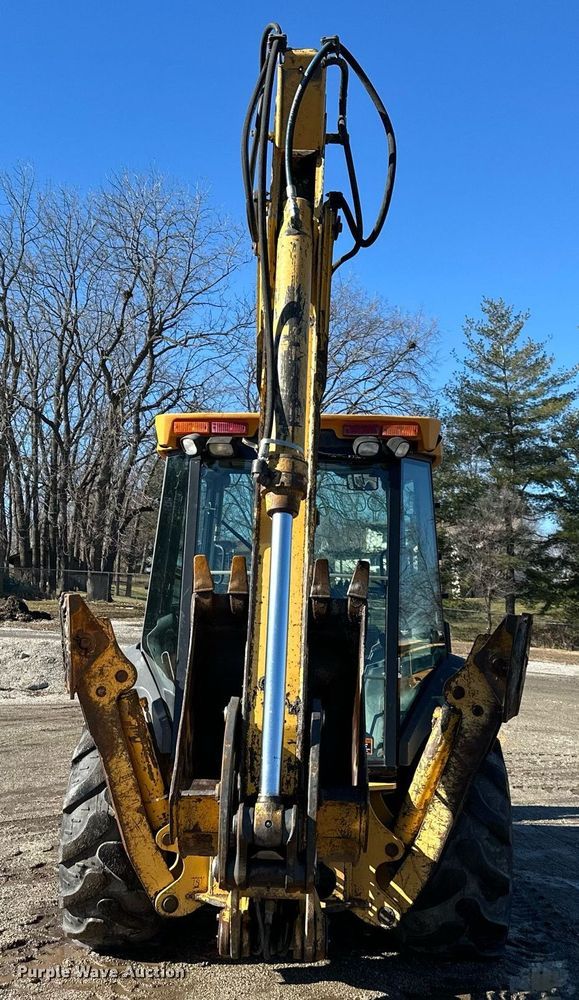 image for item DW2964 2003 John Deere 410G backhoe