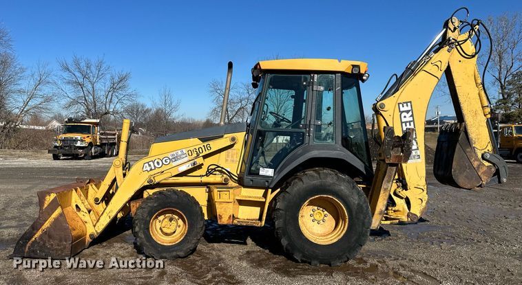 image for item DW2964 2003 John Deere 410G backhoe