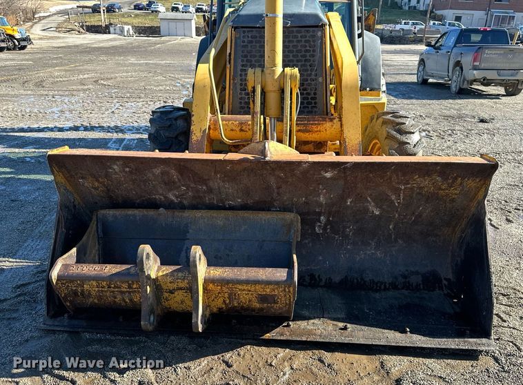 image for item DW2964 2003 John Deere 410G backhoe