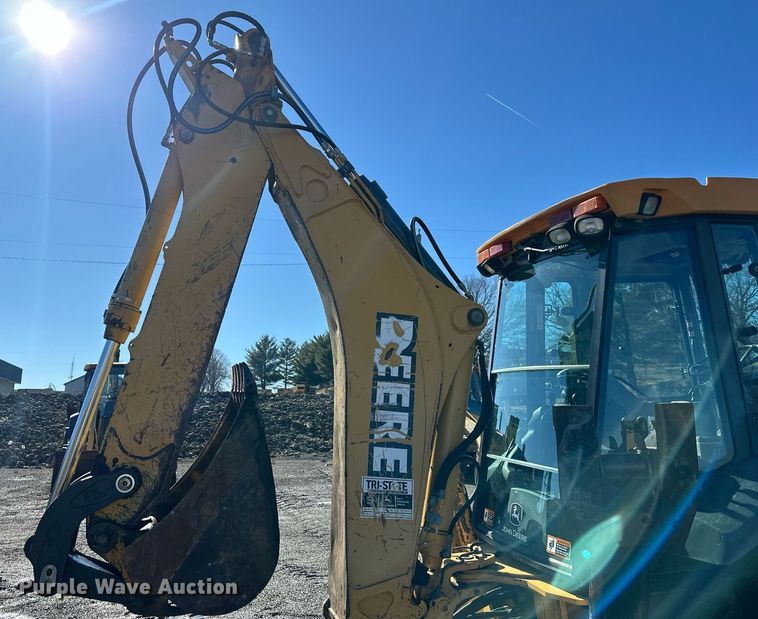 image for item DW2964 2003 John Deere 410G backhoe