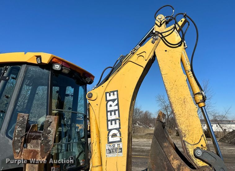 image for item DW2964 2003 John Deere 410G backhoe