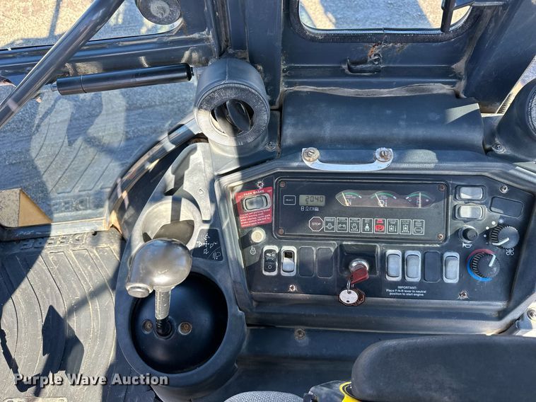 image for item DW2964 2003 John Deere 410G backhoe