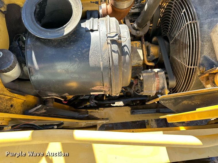 image for item DW2964 2003 John Deere 410G backhoe