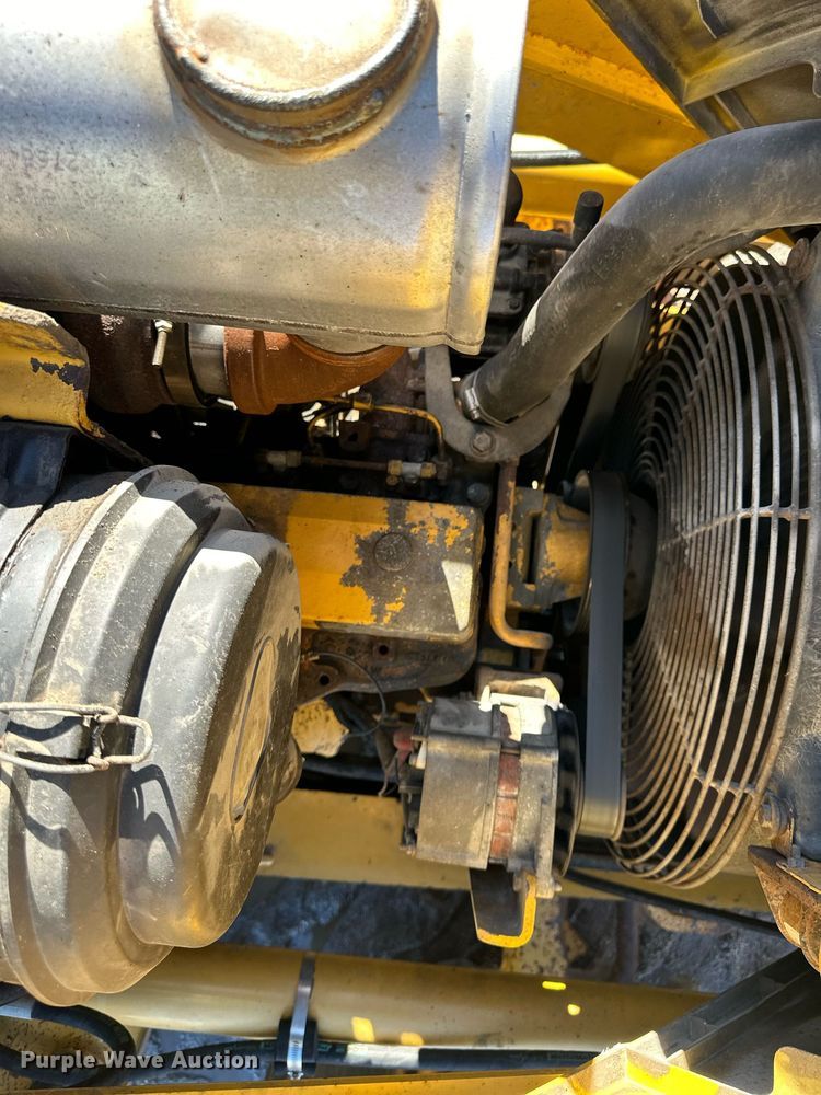 image for item DW2964 2003 John Deere 410G backhoe