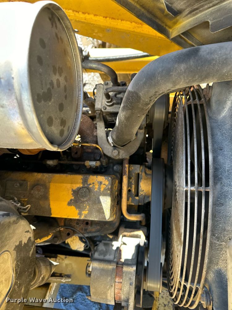 image for item DW2964 2003 John Deere 410G backhoe