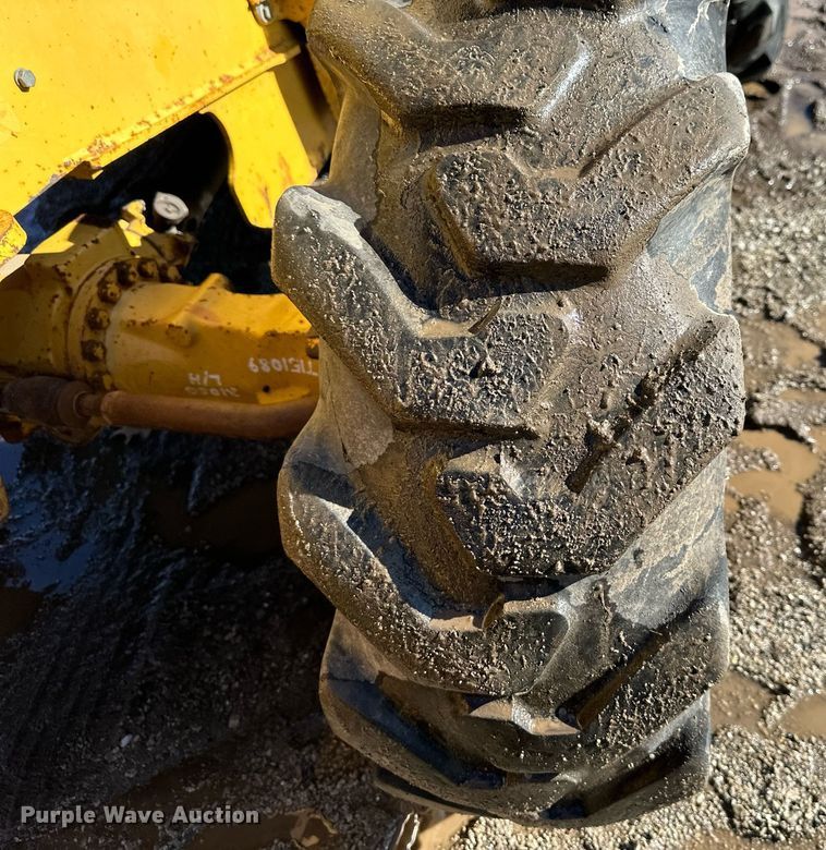 image for item DW2964 2003 John Deere 410G backhoe