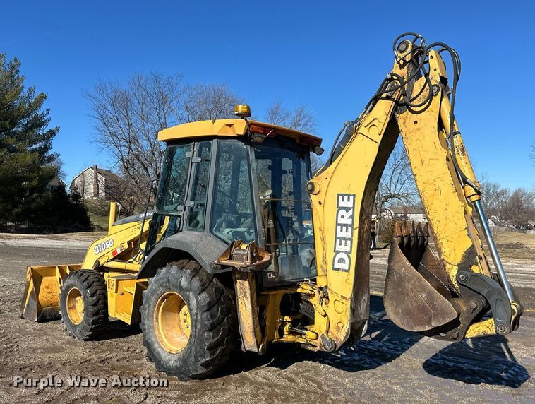 image for item DW2965 2001 John Deere 310SG backhoe