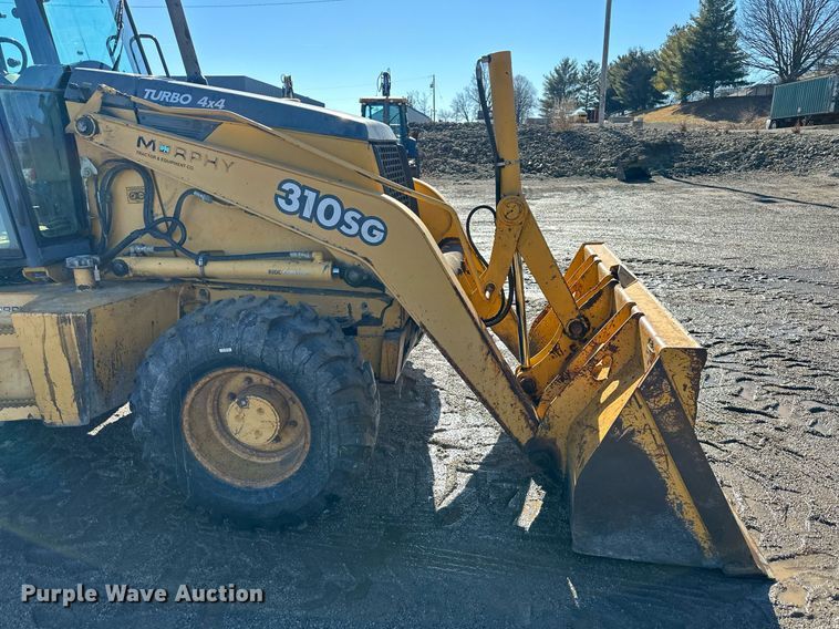 image for item DW2965 2001 John Deere 310SG backhoe