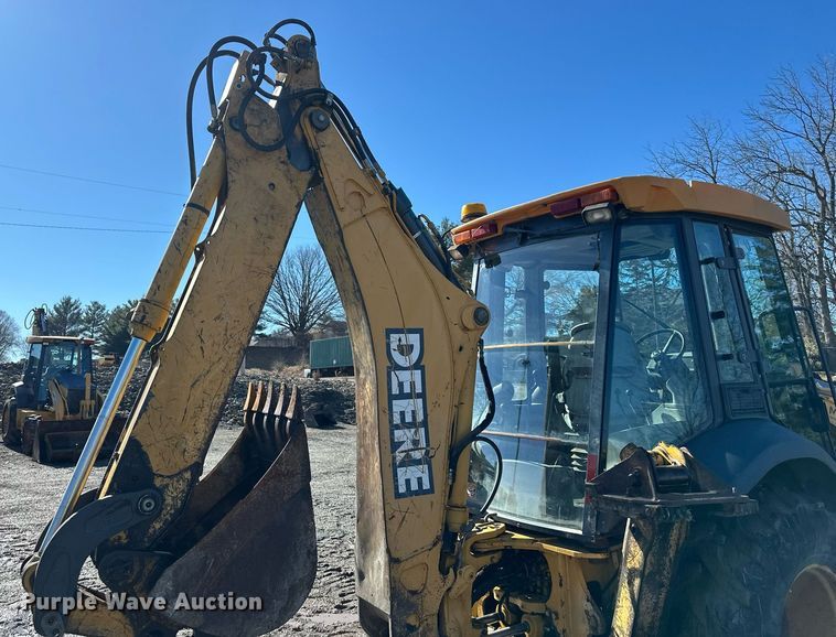 image for item DW2965 2001 John Deere 310SG backhoe