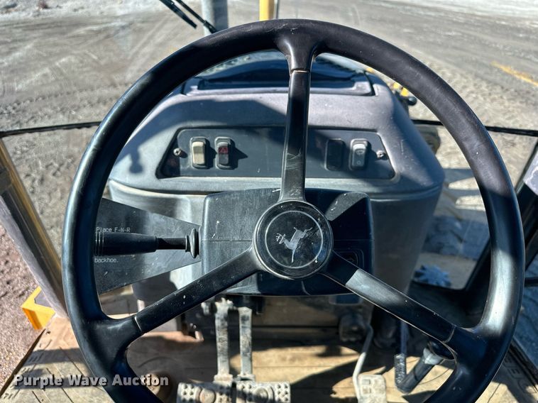 image for item DW2965 2001 John Deere 310SG backhoe