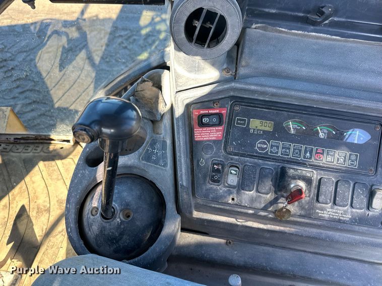 image for item DW2965 2001 John Deere 310SG backhoe