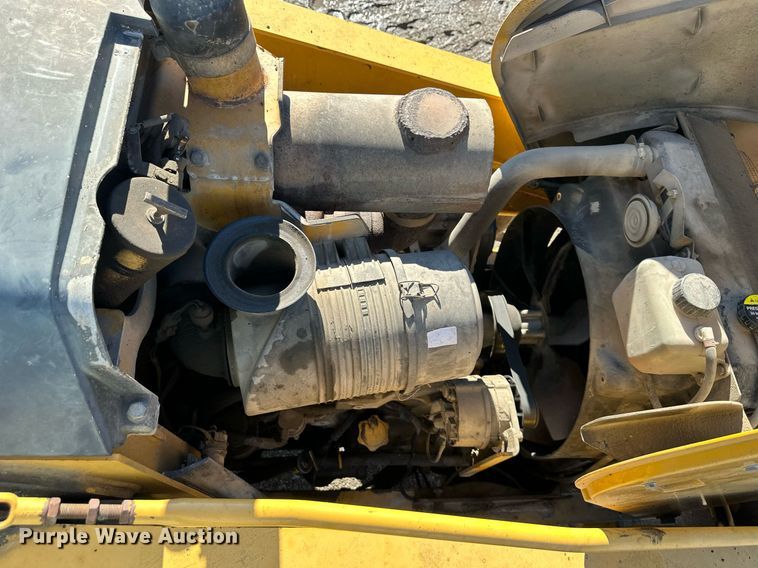 image for item DW2965 2001 John Deere 310SG backhoe