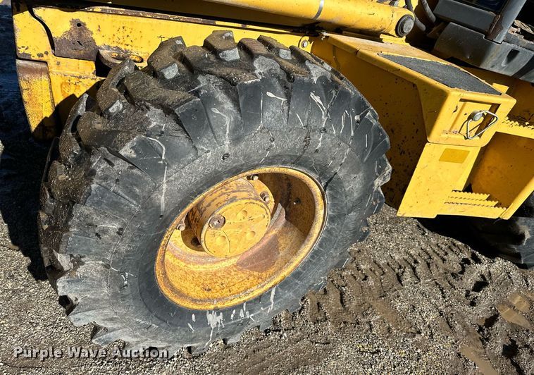 image for item DW2965 2001 John Deere 310SG backhoe