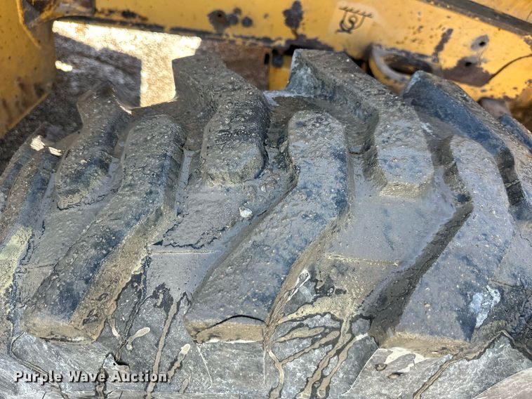 image for item DW2965 2001 John Deere 310SG backhoe